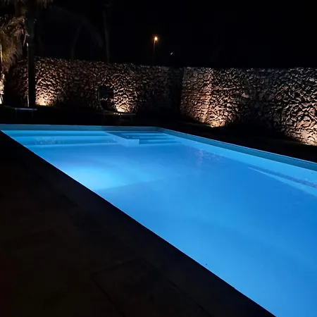 Albamonte شقة كاريني