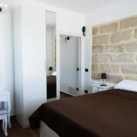 Albamonte Apartament *