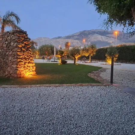 Apartman Albamonte Carini